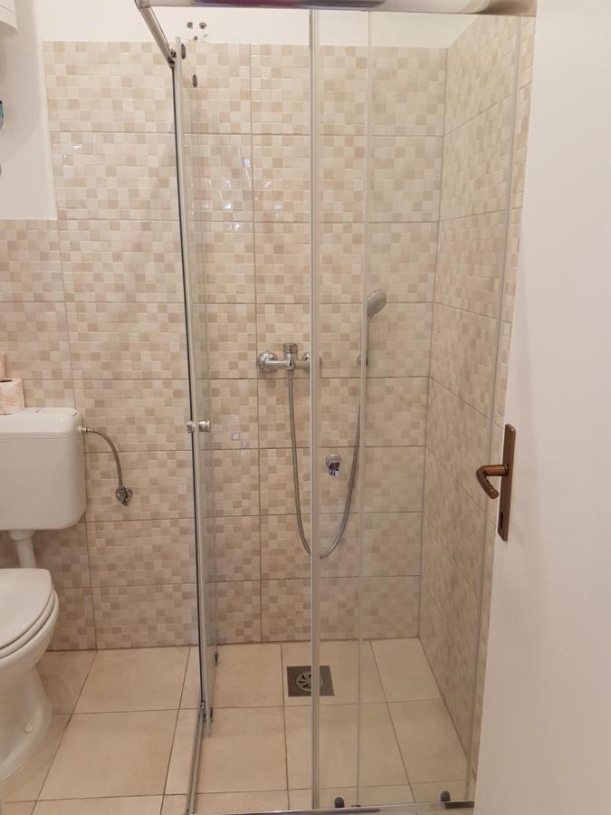 Apartmaji Tim 伊佐拉 外观 照片