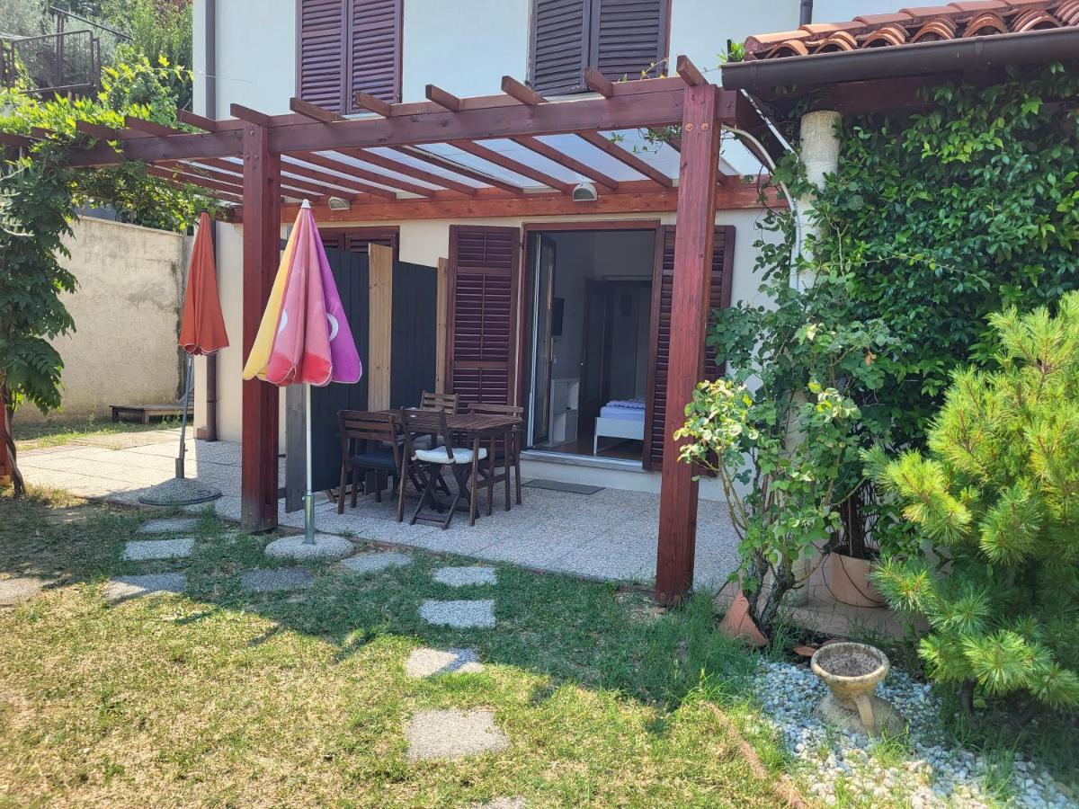 Apartmaji Tim 伊佐拉 外观 照片