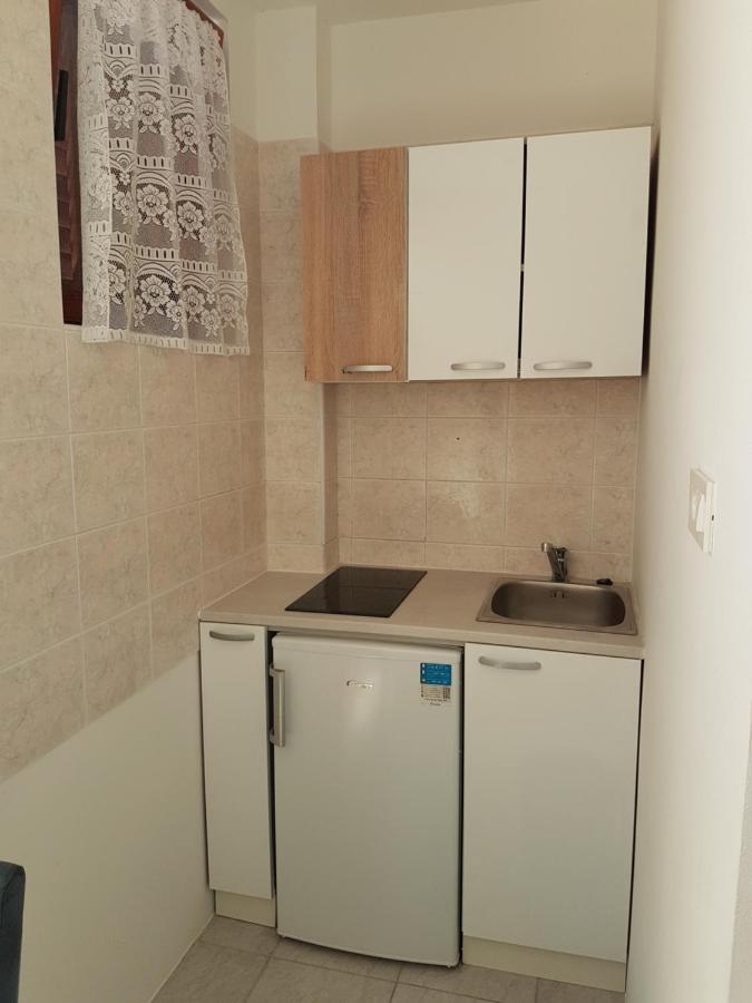 Apartmaji Tim 伊佐拉 外观 照片